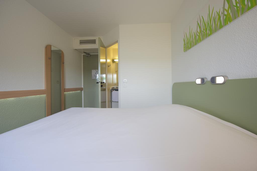 Ibis Budget Pau Lescar Camera foto