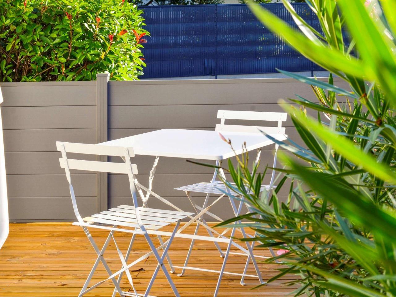 Ibis Budget Pau Lescar Esterno foto