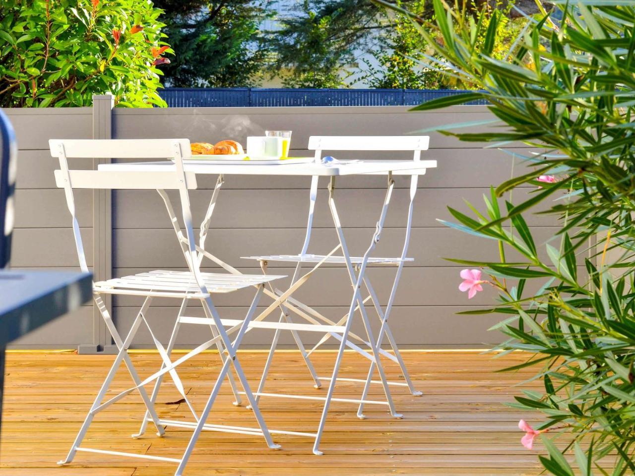 Ibis Budget Pau Lescar Esterno foto