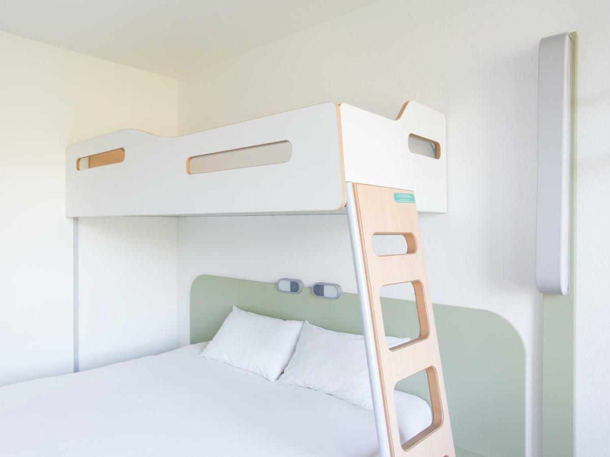 Ibis Budget Pau Lescar Esterno foto