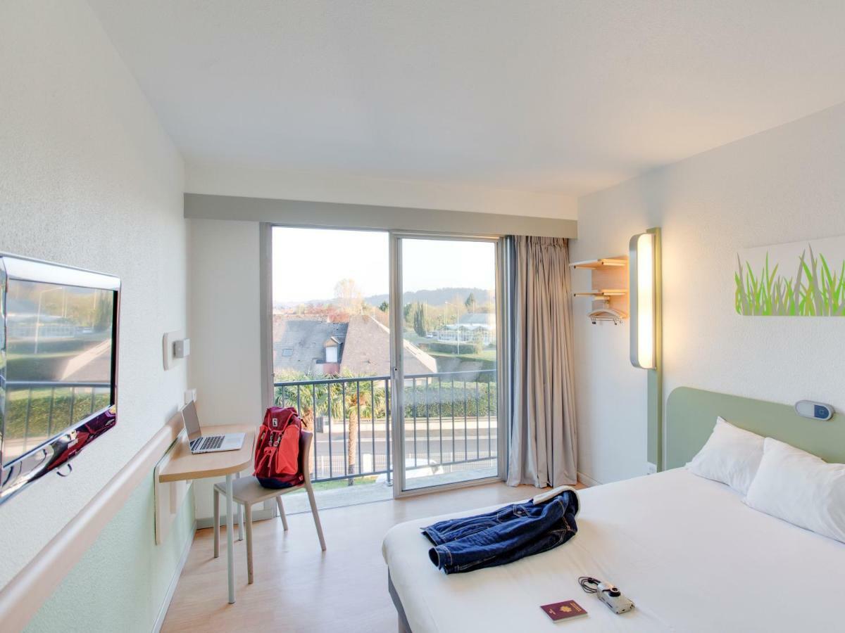 Ibis Budget Pau Lescar Esterno foto