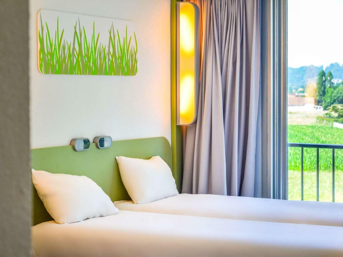 Ibis Budget Pau Lescar Esterno foto