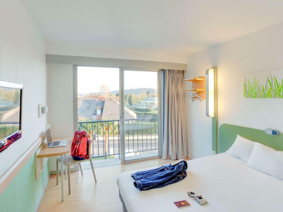 Ibis Budget Pau Lescar Esterno foto