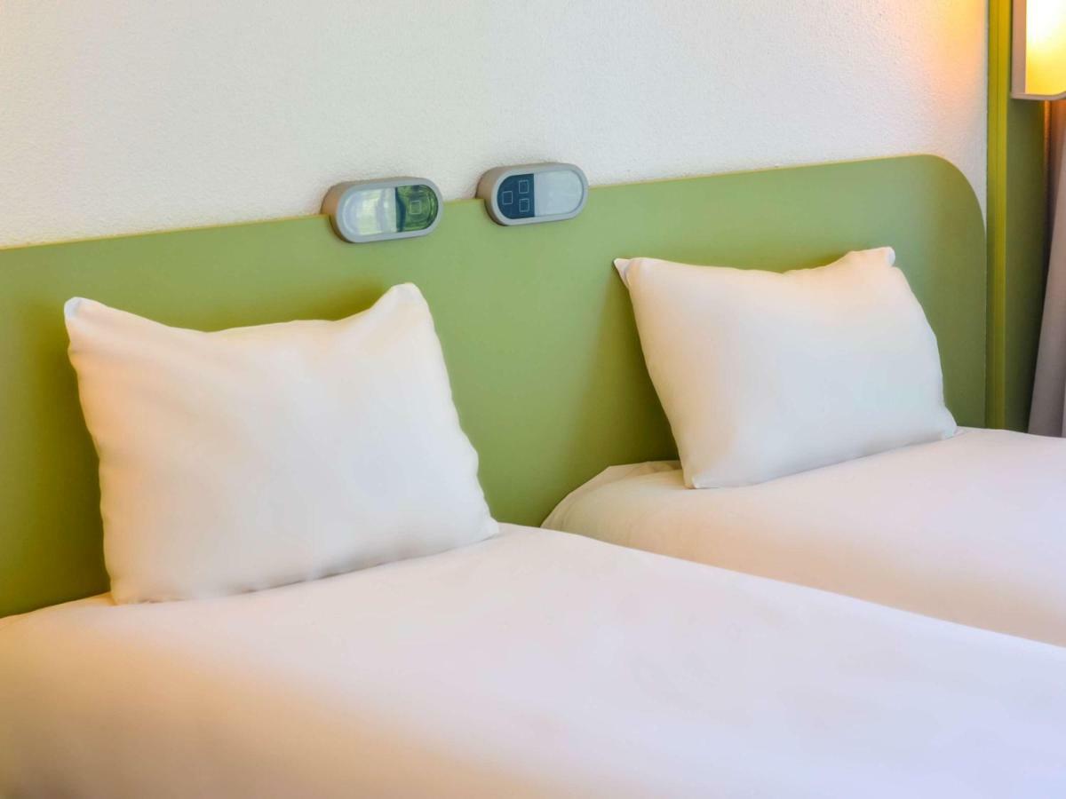 Ibis Budget Pau Lescar Esterno foto