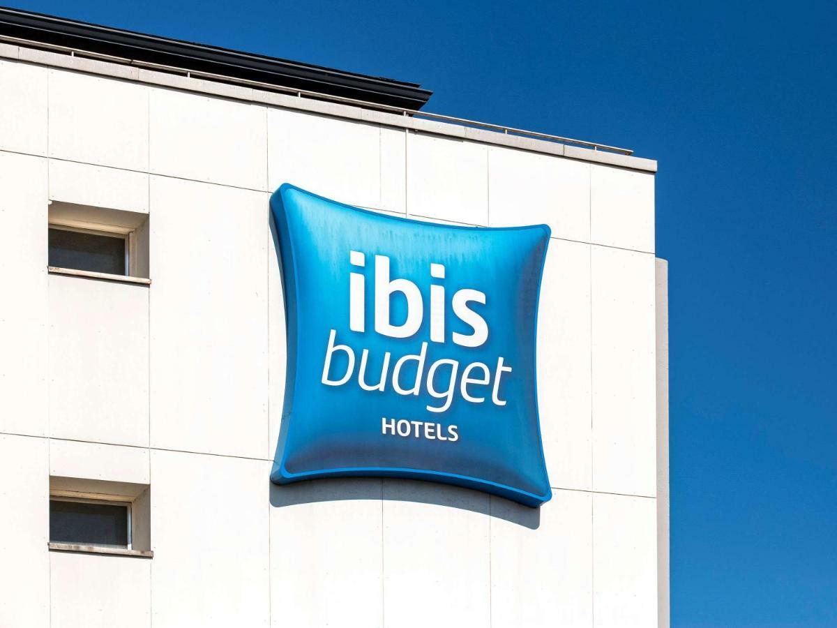 Ibis Budget Pau Lescar Esterno foto