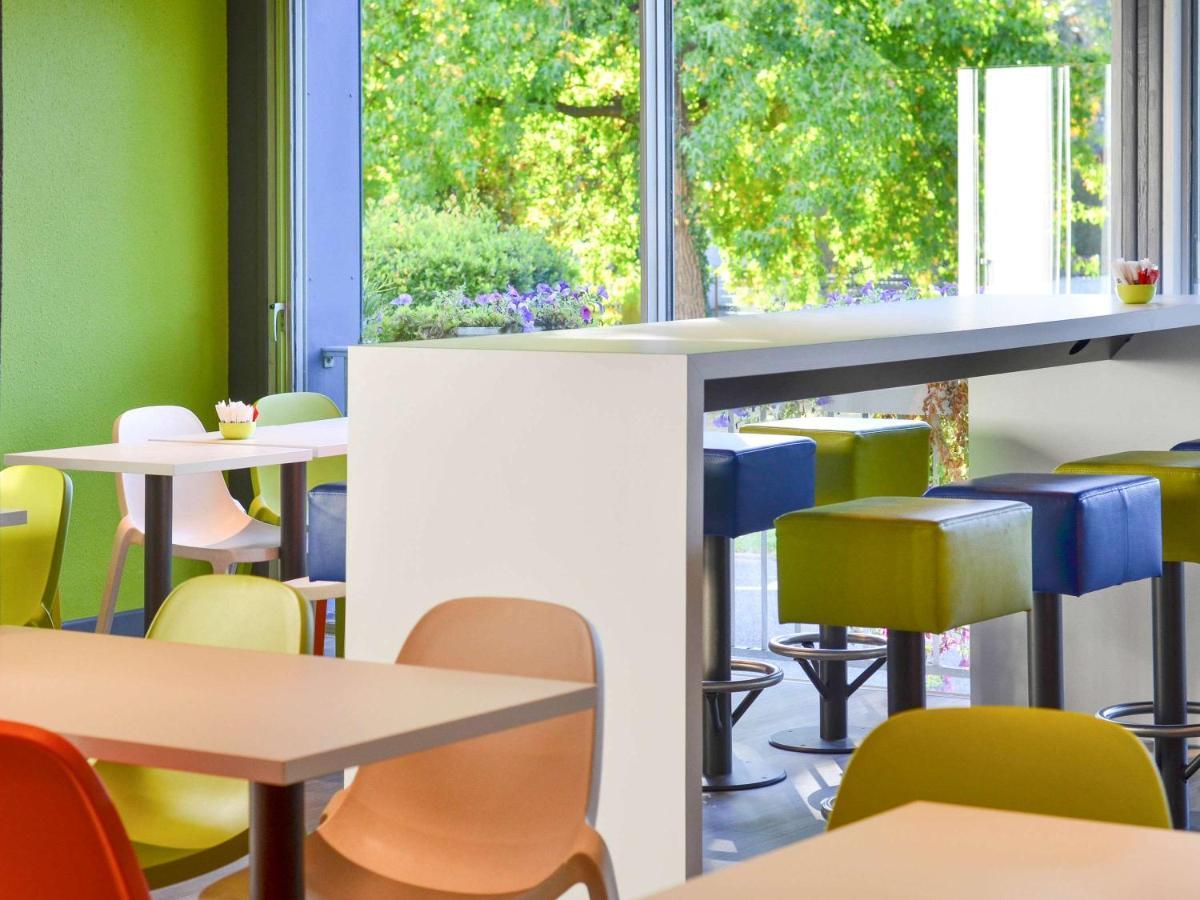 Ibis Budget Pau Lescar Esterno foto